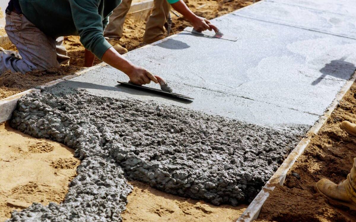 Applications m&eacute;canique et manuelle d&rsquo;enrob&eacute;s : quelles diff&eacute;rences et quels avantages ? Rixheim